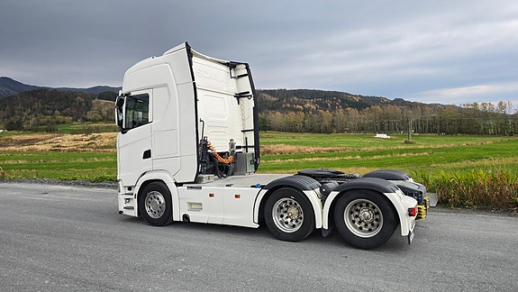 Scania S540A6x2LB 2 of 12