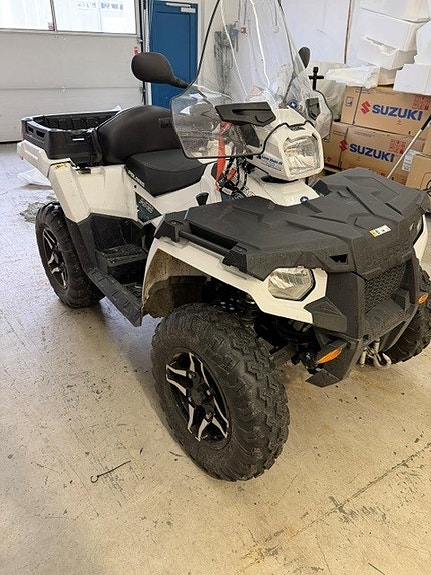Polaris Sportsman X2 6 of 7