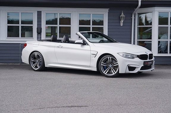 BMW M4 3 of 21