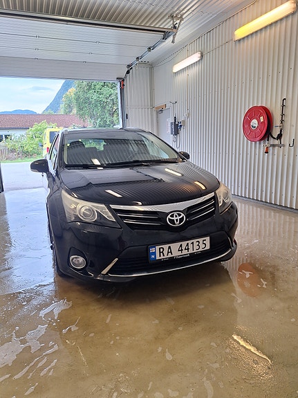 Toyota Avensis 6 of 10