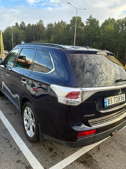 Mitsubishi Outlander 4 of 21