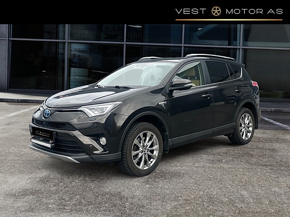 Toyota RAV4 3 of 30