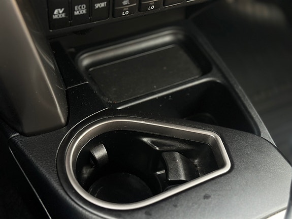 Toyota RAV4 19 of 30