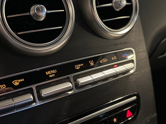 Mercedes-Benz GLC220 d 13 of 19