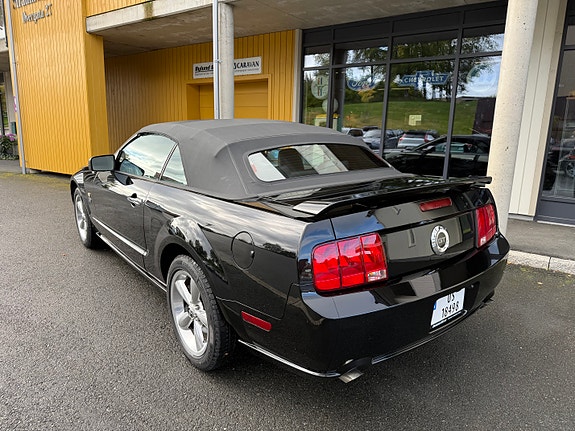 Ford Mustang 30 of 30