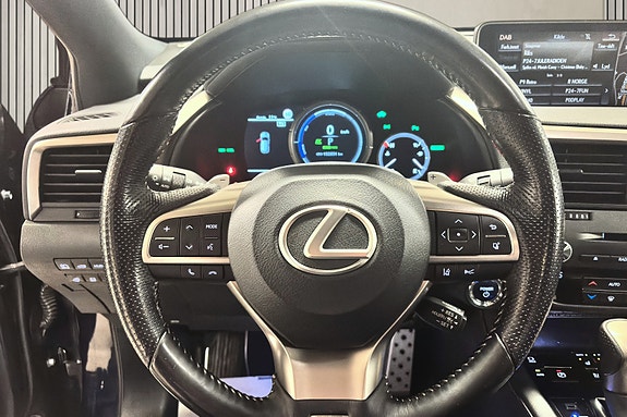 Lexus RX450h 15 of 27