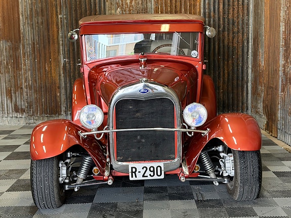 Ford A 8 of 30