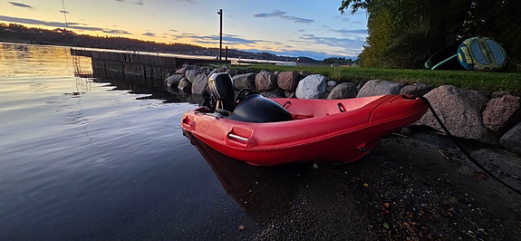 River 290 XR / Mercury 10/(15) hk Motor fra 2023 - Bud mottas - 2 of 4
