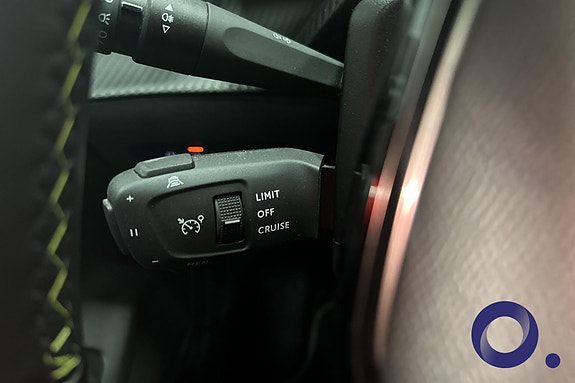 Peugeot e-208 14 of 18