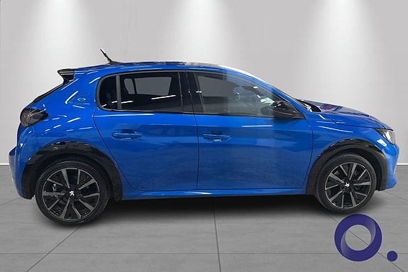Peugeot e-208 8 of 18