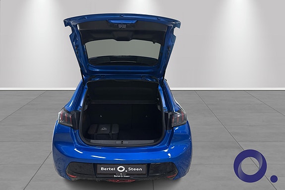 Peugeot e-208 5 of 18