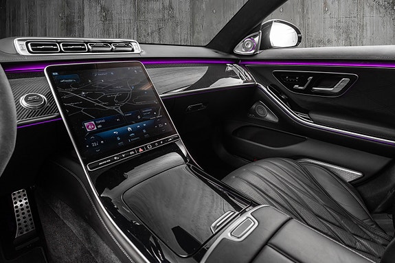 Mercedes-Benz S63 26 of 30
