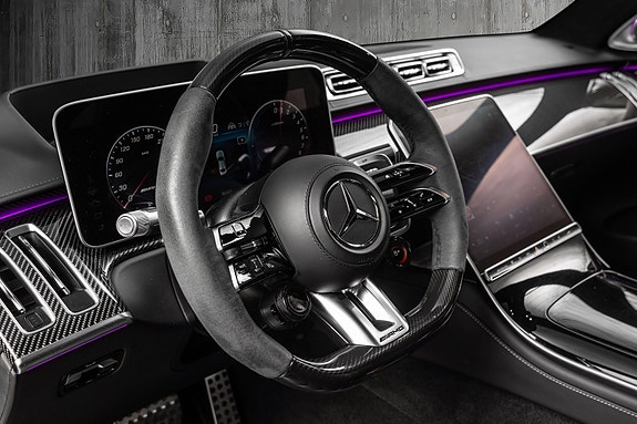 Mercedes-Benz S63 24 of 30