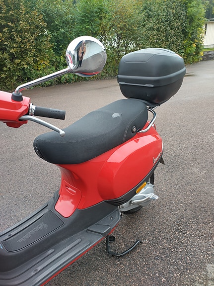 Vespa LX 50 7 of 8