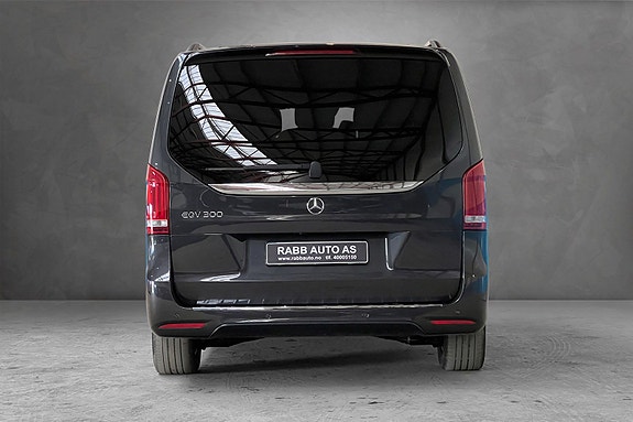 Mercedes-Benz EQV300 10 of 30