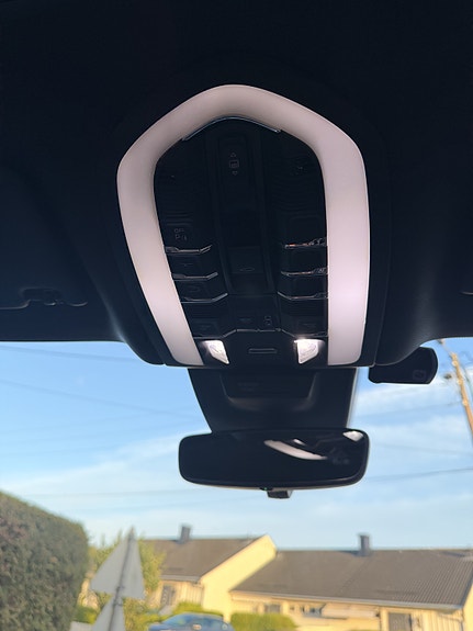 Porsche Macan 23 of 24