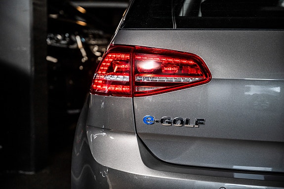 Volkswagen e-Golf VII 8 of 28