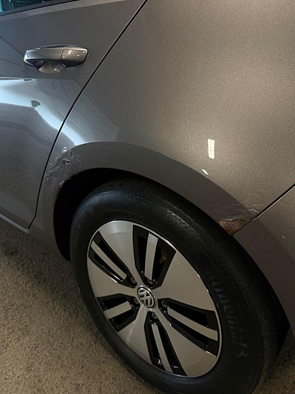 Volkswagen e-Golf VII 27 of 28