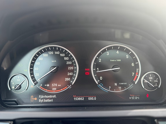 BMW 750i 17 of 18