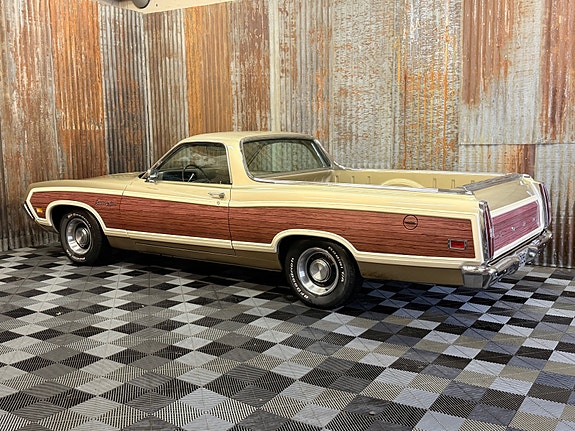 Ford Ranchero 10 of 30