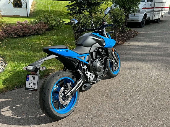 Suzuki GSX-8S 6 of 6