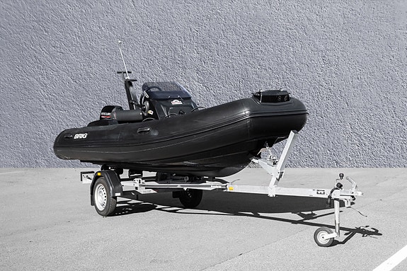 Brig Eagle 4 Black Edition M/ 20HK Merc/Tilt 2 of 30