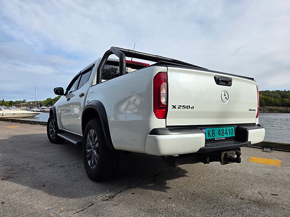 Mercedes-Benz X250 d 10 of 26