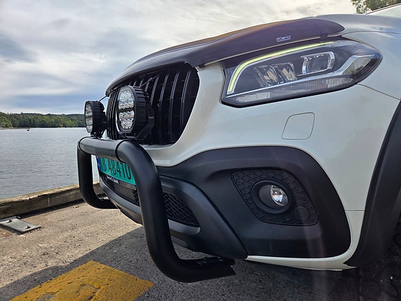 Mercedes-Benz X250 d 14 of 26