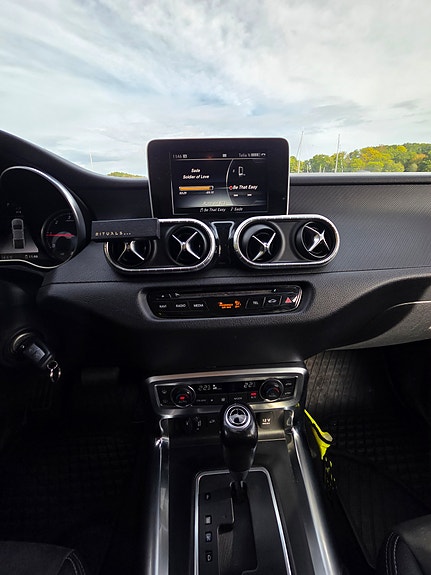 Mercedes-Benz X250 d 23 of 26