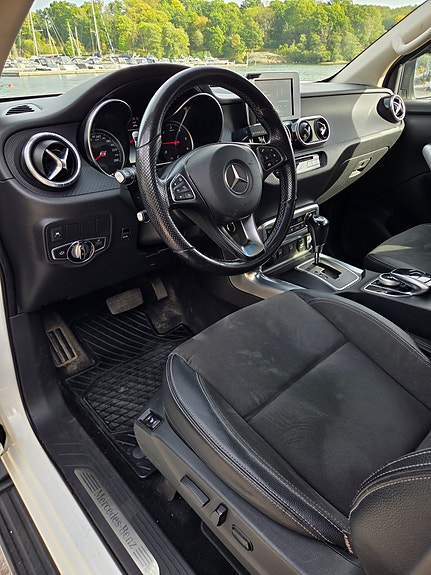 Mercedes-Benz X250 d 18 of 26