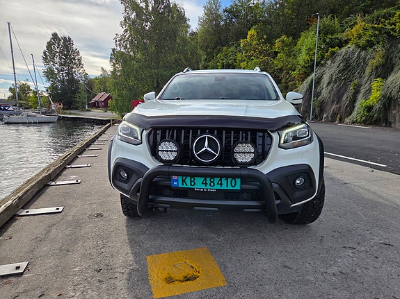 Mercedes-Benz X250 d 4 of 26