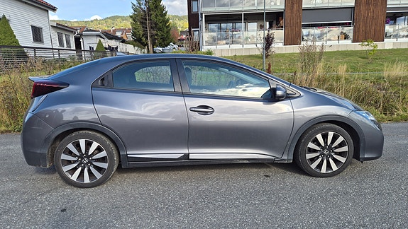 Honda Civic 2 of 10