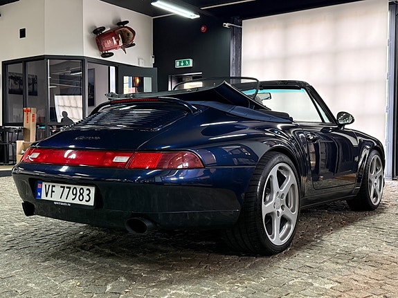 Porsche 911 12 of 27