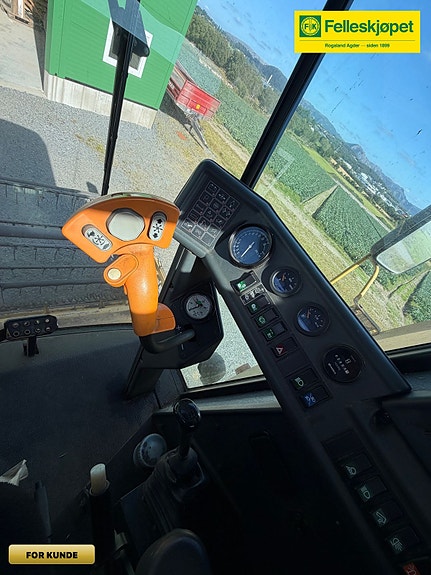 New Holland TC54 8 of 11
