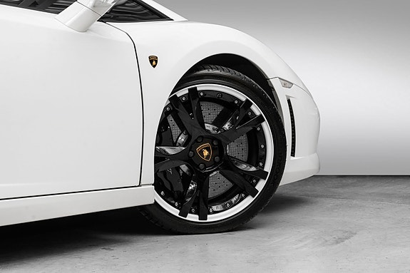 Lamborghini Gallardo 24 of 30