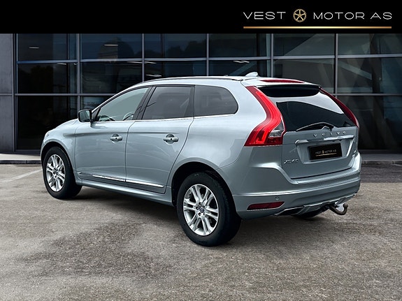 Volvo XC60 5 of 30