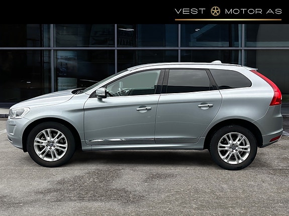 Volvo XC60 4 of 30