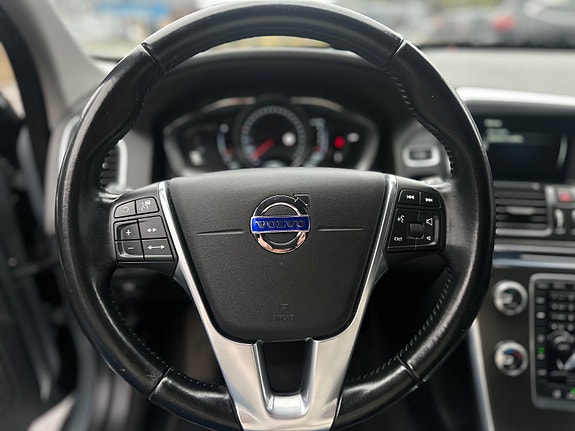 Volvo XC60 26 of 30