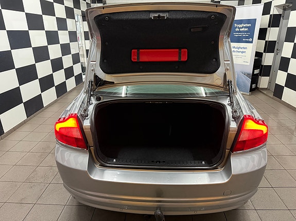 Volvo S80 13 of 30