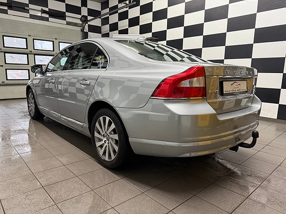 Volvo S80 11 of 30