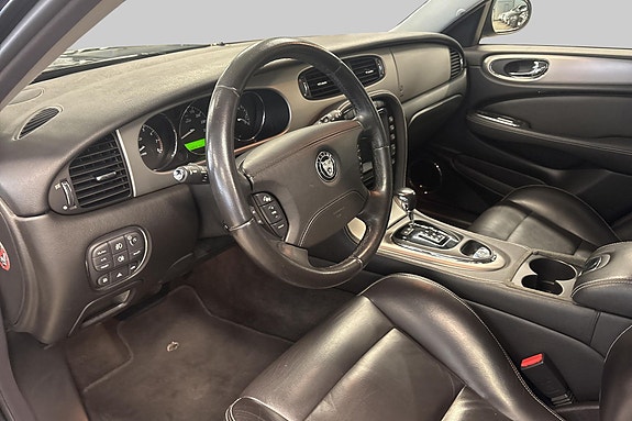 Jaguar XJ 15 hos Sommerseth