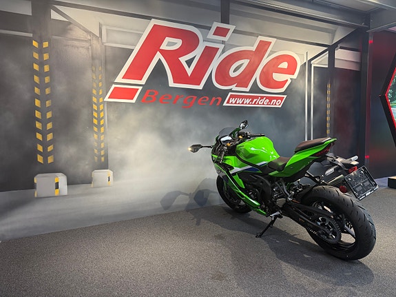 Kawasaki ZX-4RR 13 of 14
