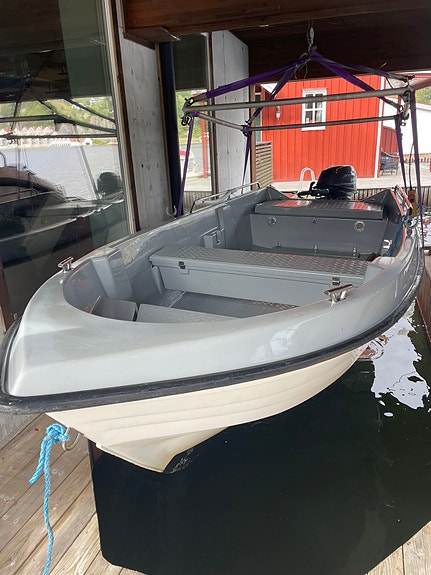 Hobby 460 med Yamaha 25 hk el. Start 3 of 5