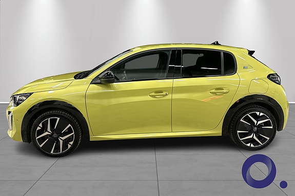 Peugeot e-208 2 of 18