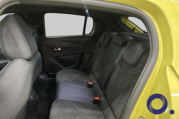 Peugeot e-208 11 of 18