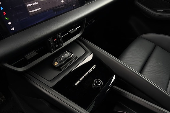 Porsche Macan 20 of 28