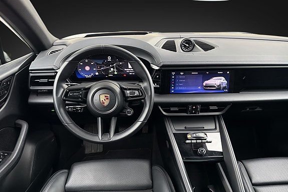 Porsche Macan 11 of 28