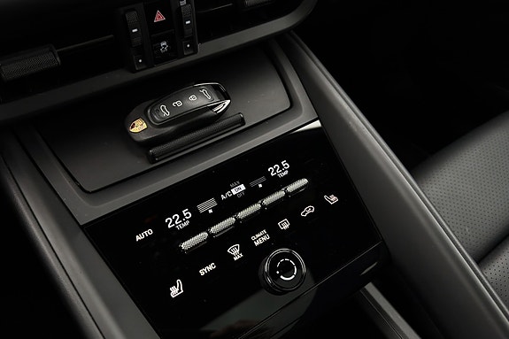 Porsche Macan 19 of 28