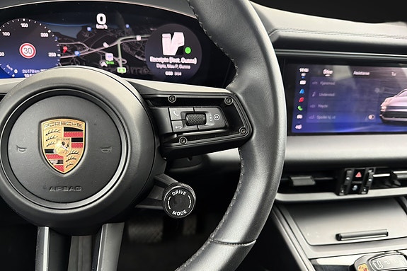 Porsche Macan 14 of 28