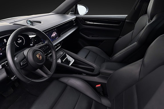 Porsche Macan 9 of 28